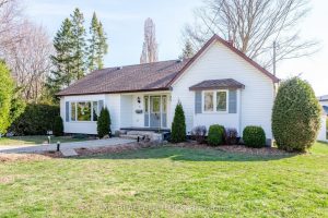 3-bedroom detached home for sale in Durham — 71 High Street