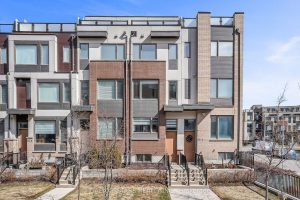 3-bedroom att/row/townhouse for sale in Toronto — 71 Odoardo Disanto Circle