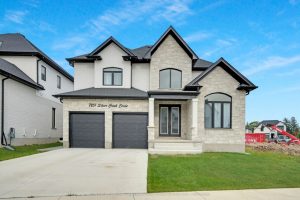 4-bedroom detached home for sale in Middlesex — 7251 Silver Creek Circle