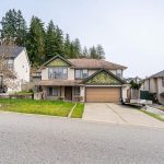 4-bedroom detached home for sale in Middlesex — 7251 Silver Creek Circle (Photo 3)