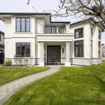 6-bedroom detached home for sale in Vancouver — 72797 Ravine Drive (Photo 4)
