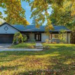6-bedroom detached home for sale in Halton — 727 Brant Street (Photo 4)