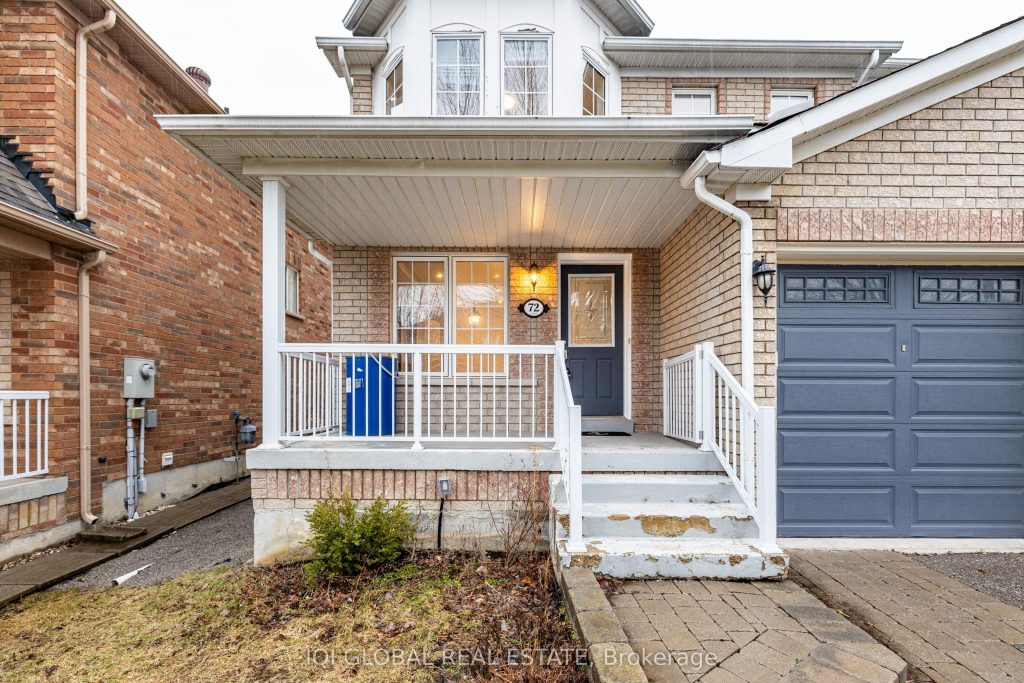 3-bedroom att/row/townhouse for rent in Markham — 72 Park Place Drive (Photo 1)