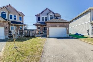 3-bedroom detached home for sale in Woodstock — 733 Southwood Way