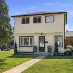 3-bedroom detached home for sale in Hamilton — 73 Peter Street (Photo 4)