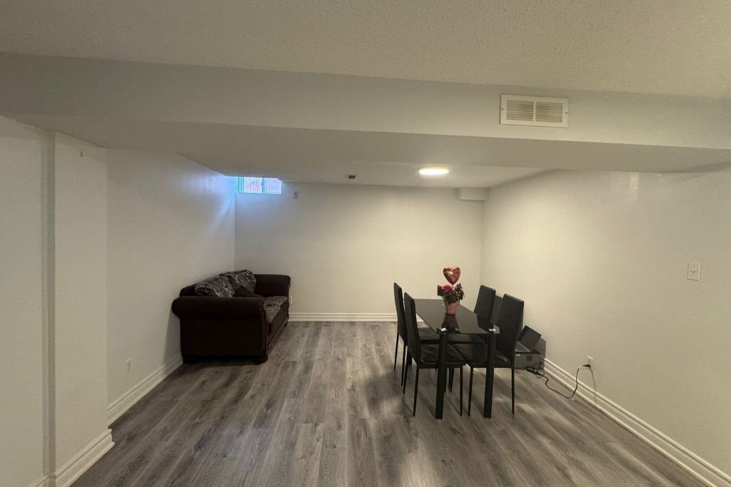 3-bedroom detached home for rent in Newmarket — 741 Shanahan Boulevard (Photo 1)
