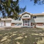 4-bedroom home for sale in Ariss — 7422 Wellington Rd 51 Road (Photo 5)
