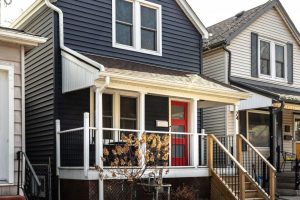 3-bedroom detached home for sale in Hamilton — 74 Belmont Avenue