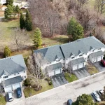 3-bedroom home for sale in Stoney Creek — 75 - 1 Royalwood Court (Photo 5)