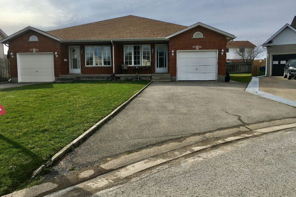 2-bedroom semi-detached home for sale in Niagara — 7701 Cortina Crescent (Photo 1)