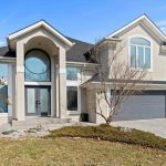4-bedroom home for sale in Windsor — 778 Alpenrose (Photo 3)