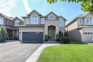 4-bedroom detached home for sale in Niagara — 77 Peach Tree Lane