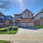 4-bedroom detached home for sale in Niagara — 77 Peach Tree Lane (Photo 3)