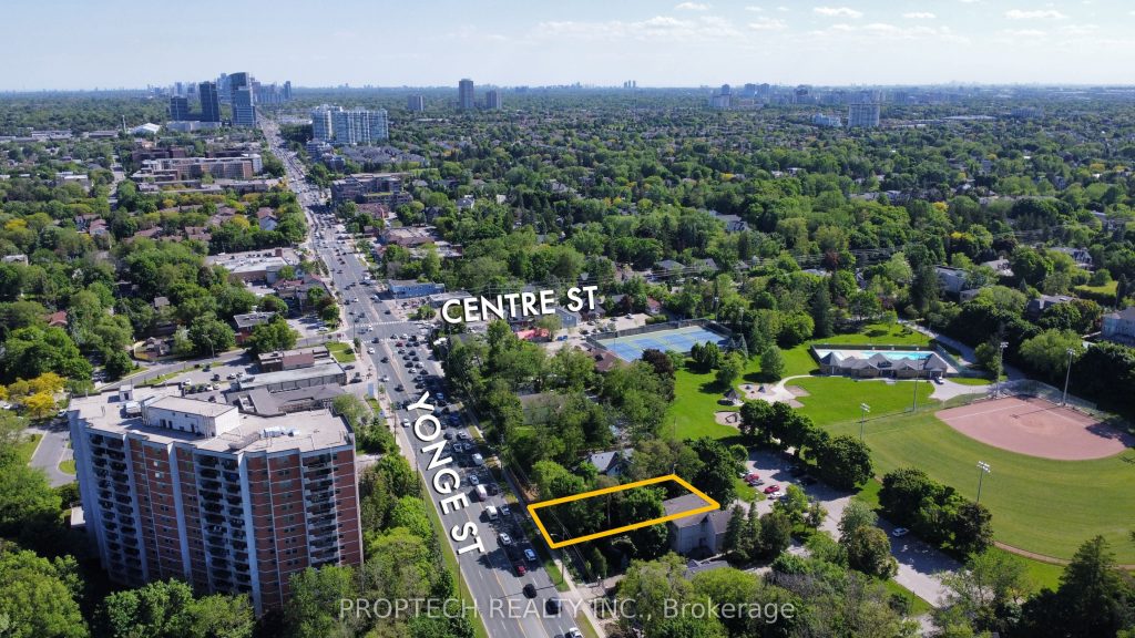 3-bedroom detached home for sale in York — 7808 Yonge Street (Photo 1)