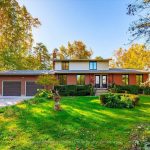 6-bedroom home for sale in Fergus — 7828 Sixth Line East (Photo 2)