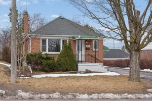 3-bedroom detached home for sale in Peterborough — 785 Brunswick Avenue