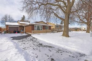 3-bedroom home for sale in Hamilton — 78 Cromwell Crescent