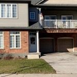 4-bedroom detached home for rent in Barrie — 78 James Street (Photo 3)
