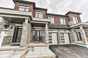 3-bedroom att/row/townhouse for rent in Richmond Hill — 78 Tipp Drive