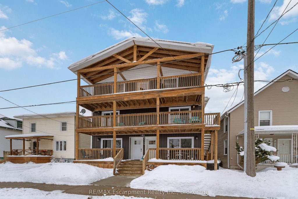 2-bedroom att/row/townhouse for rent in Niagara Falls — 7 - 4129 Acheson Avenue (Photo 1)