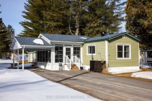2-bedroom mobiletrailer home for sale in Niagara — 7 - 5279 County Road No 17 Road