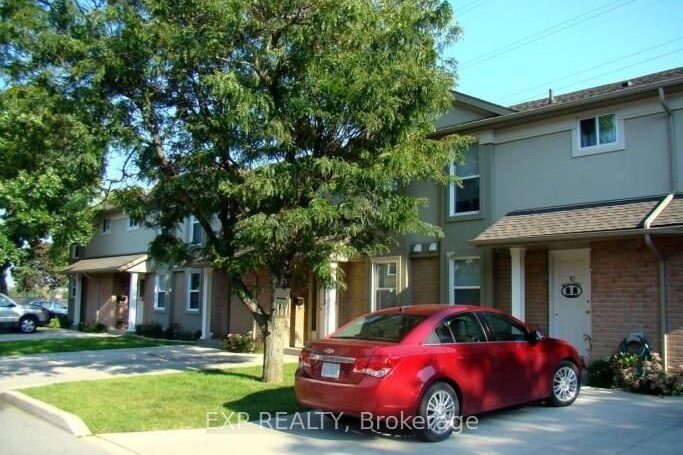 3-bedroom condo townhouse for rent in Niagara Falls — 7 - 7591 Scholfield Road (Photo 1)