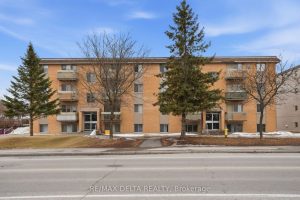 2-bedroom condo apartment for sale in Halton — 7 - 985 Cartier Boulevard