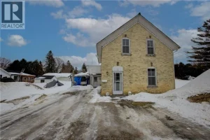 3-bedroom home for sale in South Bruce — 7 Gordon Street West