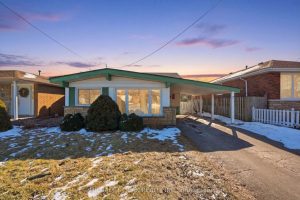 3-bedroom detached home for sale in Hamilton — 7 Rapallo Drive