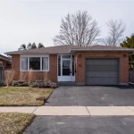 4-bedroom detached home for sale in Brantford — 7 Tuscarora Court (Photo 2)