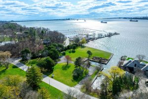 Studio vacant land home for sale in Burlington — 800 Lasalle Park Road