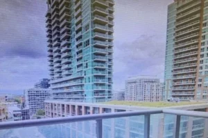 Studio condo apartment for rent in Toronto — 803 - 150 East Liberty Street