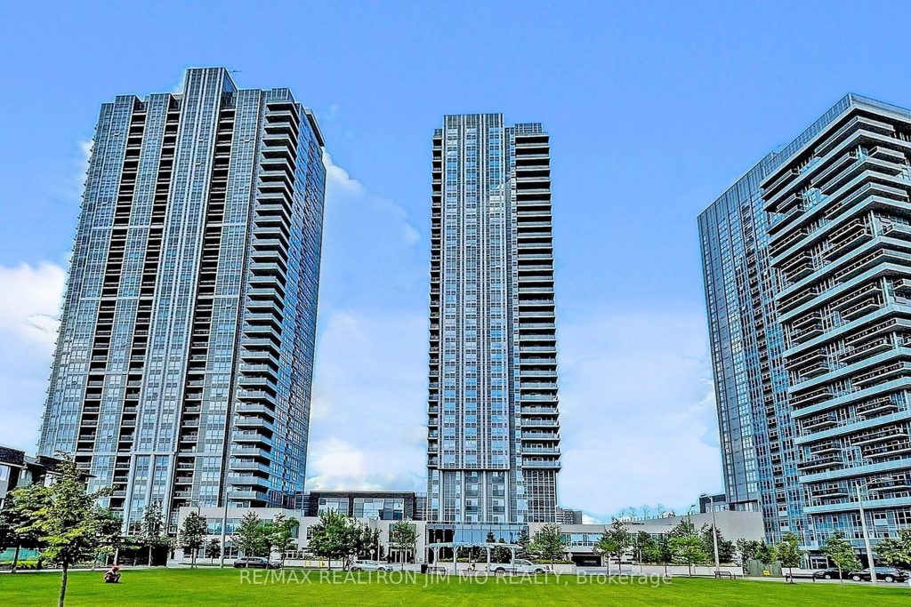 1-bedroom condo apartment for sale in Toronto — 808 - 255 Village Green Square (Photo 1)