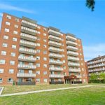 2-bedroom condo apartment for sale in Hamilton — 811 - 15 Albright Road (Photo 5)