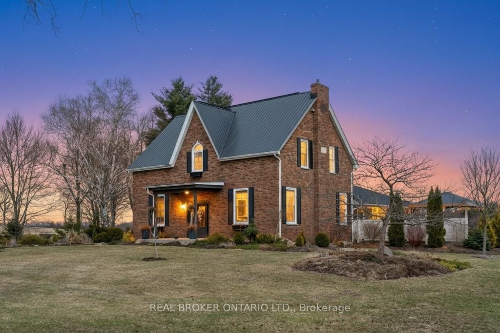 6-bedroom farm home for sale in Oxford — 812412 Baseline Road (Photo 1)