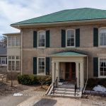 5-bedroom triplex home for sale in Peterborough — 813 Water Street (Photo 2)