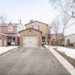 3-bedroom detached home for sale in Halton — 833 Laurier Avenue (Photo 1)