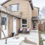3-bedroom detached home for sale in Halton — 833 Laurier Avenue (Photo 2)