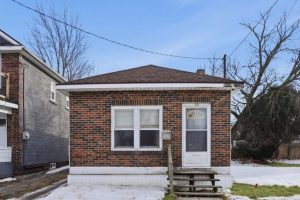 1-bedroom detached home for sale in Port Colborne — 83 Nickel Street