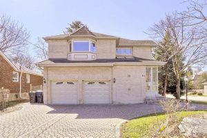 5-bedroom detached home for sale in Toronto — 83 Norton Avenue