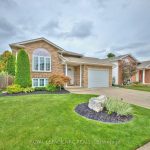 2-bedroom detached home for sale in Niagara — 8424 Mulberry Drive (Photo 4)