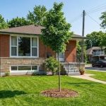 3-bedroom detached home for sale in Hamilton — 85 Albany Avenue (Photo 4)