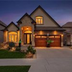 3-bedroom detached home for sale in Hamilton — 85 Hillcroft Drive (Photo 2)