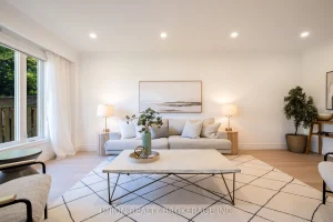 4-bedroom detached home for sale in Toronto — 85 Lapeer Boulevard