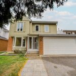 4-bedroom detached home for sale in Toronto — 85 Lapeer Boulevard (Photo 5)