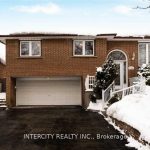3-bedroom detached home for rent in Brampton — 86 Clarridge Court (Photo 5)