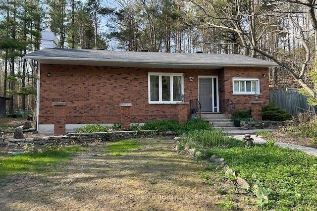 2-bedroom detached home for sale in Simcoe — 86 Doran Road (Photo 1)