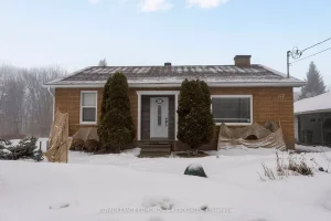 2-bedroom detached home for sale in Renfrew — 87 Dickson Street