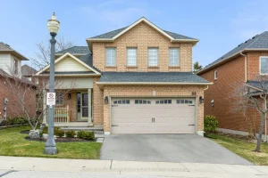 3-bedroom detached condo home for sale in Halton — 88 - 1150 Skyview Drive