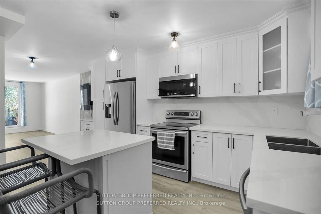 2-bedroom condo townhouse for sale in Middlesex — 88 - 1919 Trafalgar Street (Photo 1)